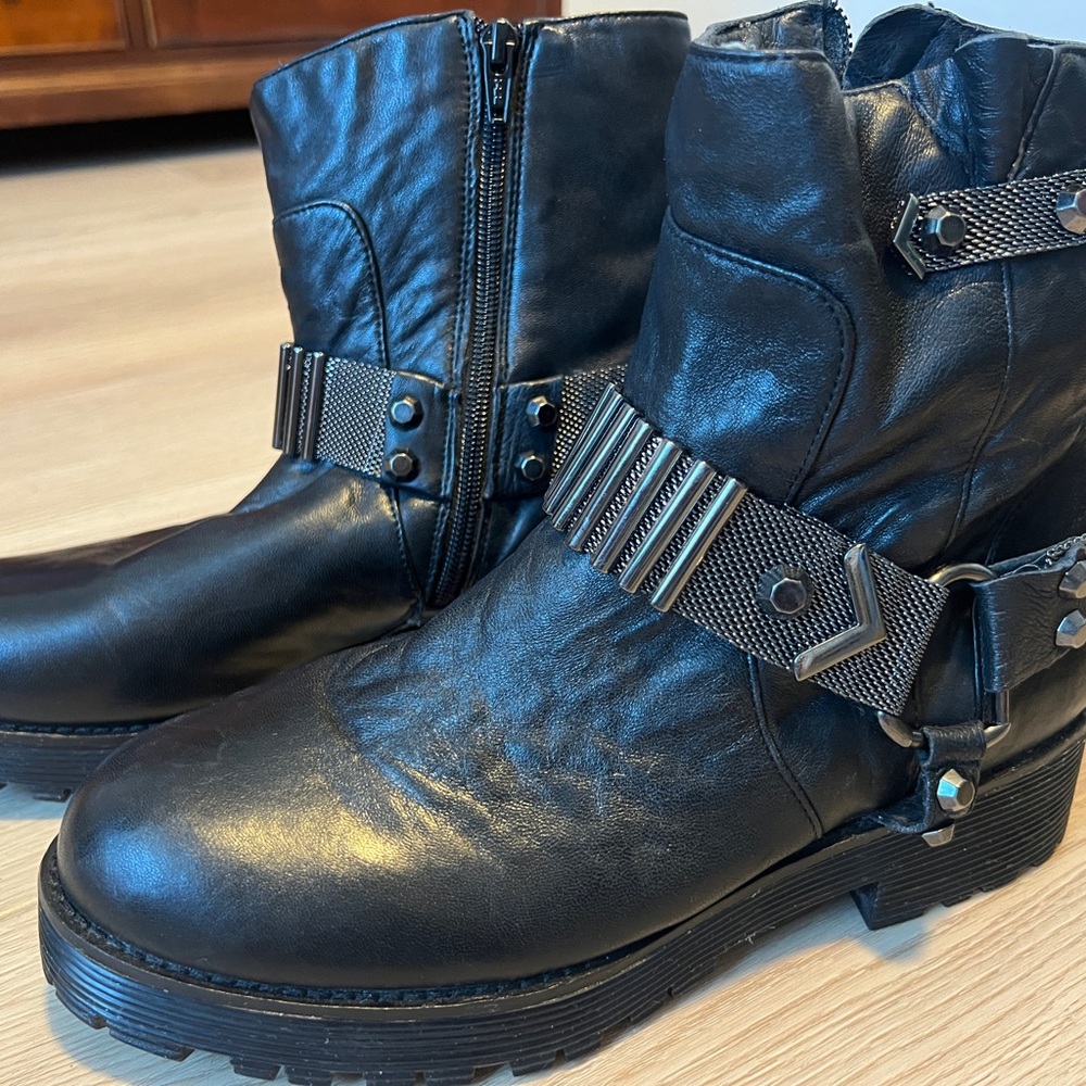 Kurt Geiger NEVER WORN Black Leather Moto boots - Picture 2 of 10